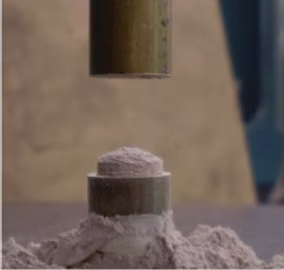Angle-of-repose study: granular heap formation.